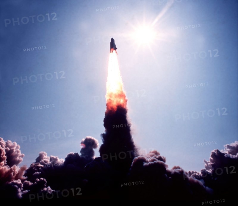 STS-47 Endeavour lift off, september 12,1992
