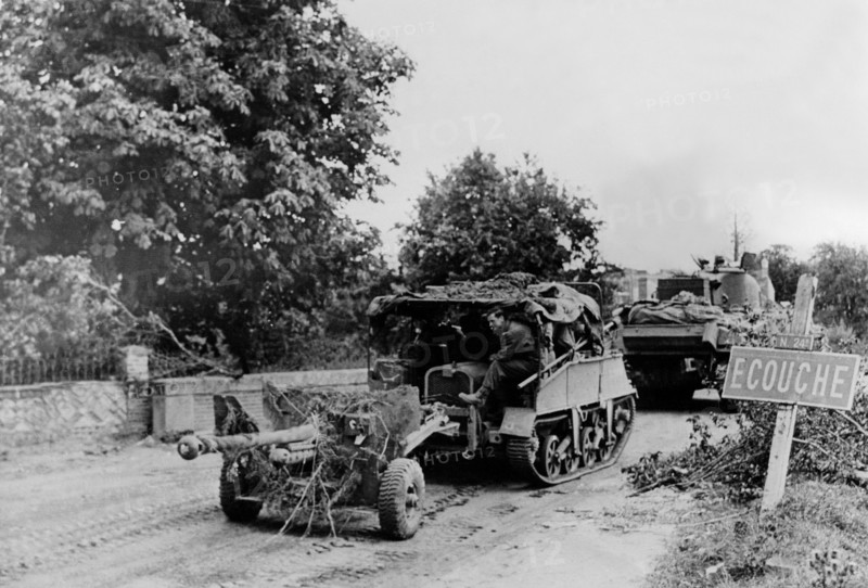 British troops enter Ecouché, summer 1944