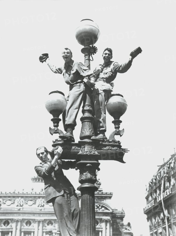 V-E Day, Jour de la victoire.
(8 mai 1945)