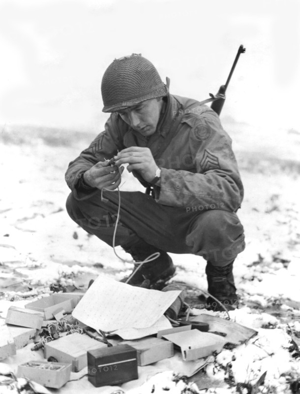 Opérations de déminage en Allemagne
(4 Janvier 1945)