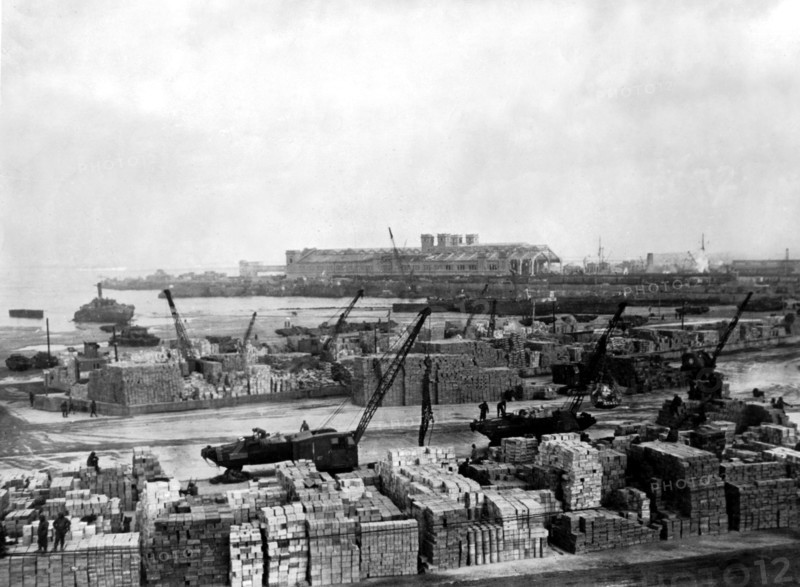 Cherbourg après sa reconstruction
(13 décembre 1944)