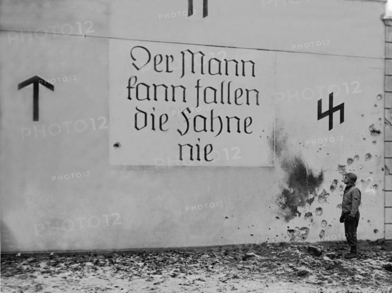 Nazi inscription in liberated Metz,  November 22, 1944