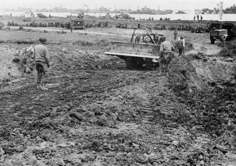 Route de ravitaillement construite par les Américains (1944)