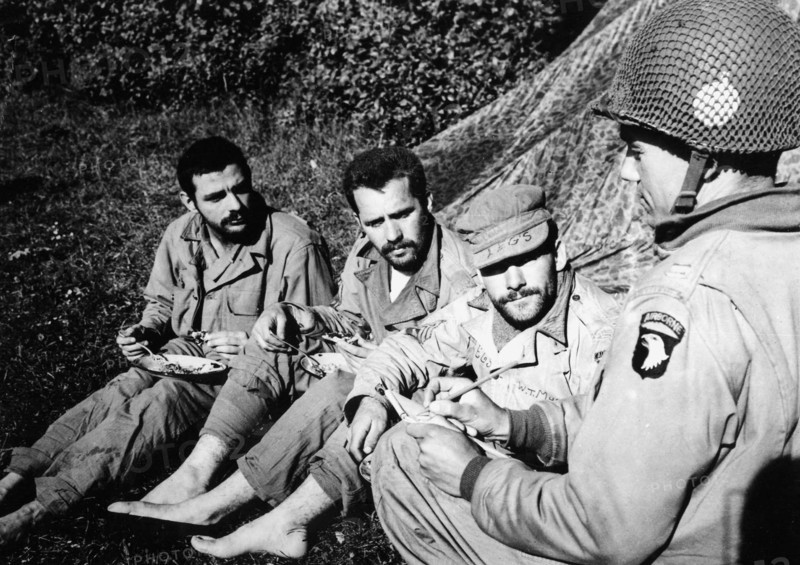 Paratroopers of the 101st US airborne division (June 1944)