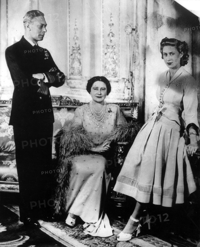 Le roi George VI, la reine Elisabeth et la princesse Margaret Rose
