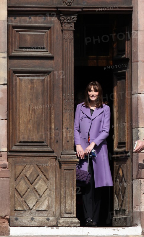 Die Ehefrau des französisischen Präsidenten, Carla Bruni-Sarkozy...