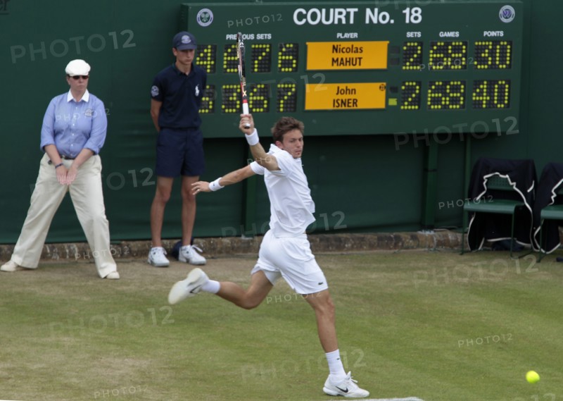 RAU/ MAHUT_TAFEL_A2406_RAU.JPG, LONDON,  ENGLAND, GROSSBRITANIEN, 24.6.2010,  Nicolas MAHUT verliert im Satz 5 mit 70 - 68, ein sensationelles Match mit Weltrekordzeit lieferten sich John ISNER und Nicolas MAHUT,  erst am 3. Tag wurde das 1.Runden-Match fertig, das längste Match Spiel aller Zeiten  in der Wimbledon Geschichte  Tennis,  Grand Slam Turnier , 'Grand Slam Turnier' , Grand-Slam-Turnier , All England Championships of Wimbledon,  British Open   ,  Int.  Meisterschaften von England,