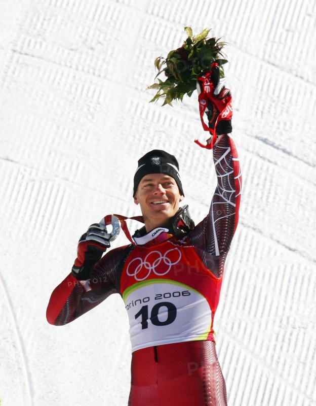 Olympia
20. Olympische Winterspiele 2006 Turin
Ski Alpine - Abfahrt Herren
Michael Walchhofer (AUT) freut sich ueber seine Silbermedaille
FOTO : Pressefoto Ulmer/Foto-net/Daniel Ulmer