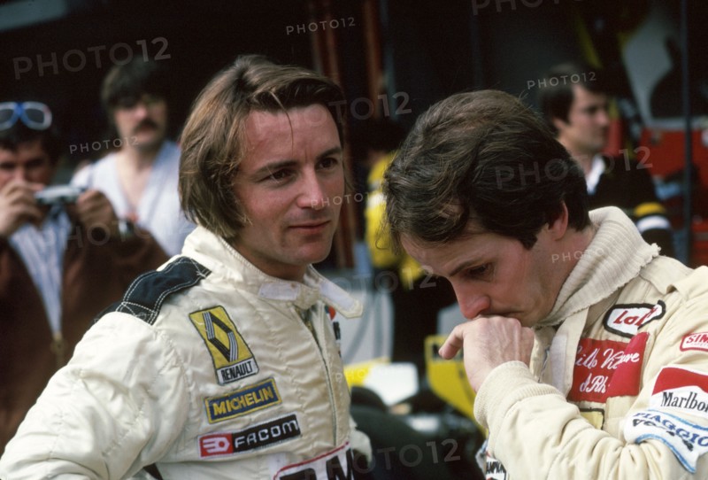 Formel 1, 1980
Boxengasse
Rene Arnoux
Gilles Villeneuve
www.hoch-zwei...