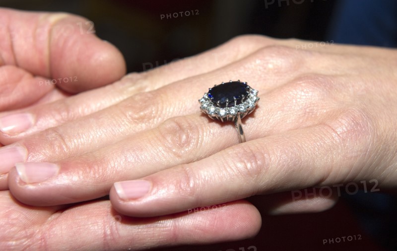 WILLIAM AND KATE ENGAGEMENT PICTURES Pic..........
