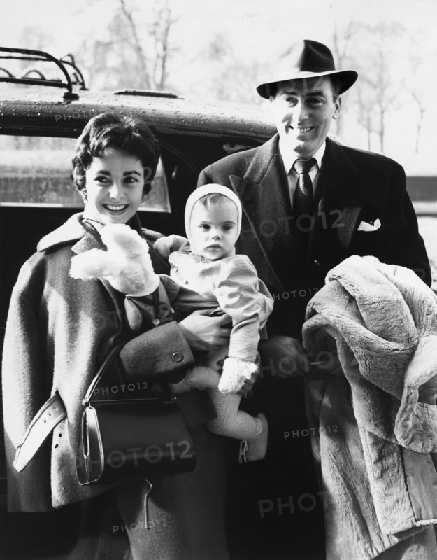 Elizabeth Taylor avec Michael Wilding et leur fils