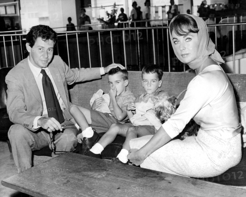 Elizabeth Taylor, ses deux fils et son quatrième mari