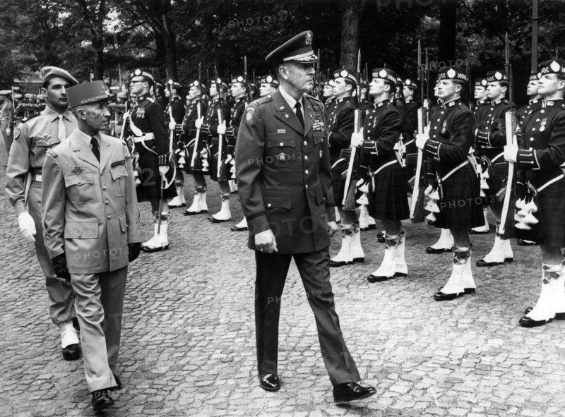 Military ceremony for the farewell of the head of the allied headquarter in Berlin