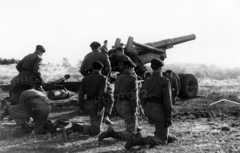 British artillery during practice shooting