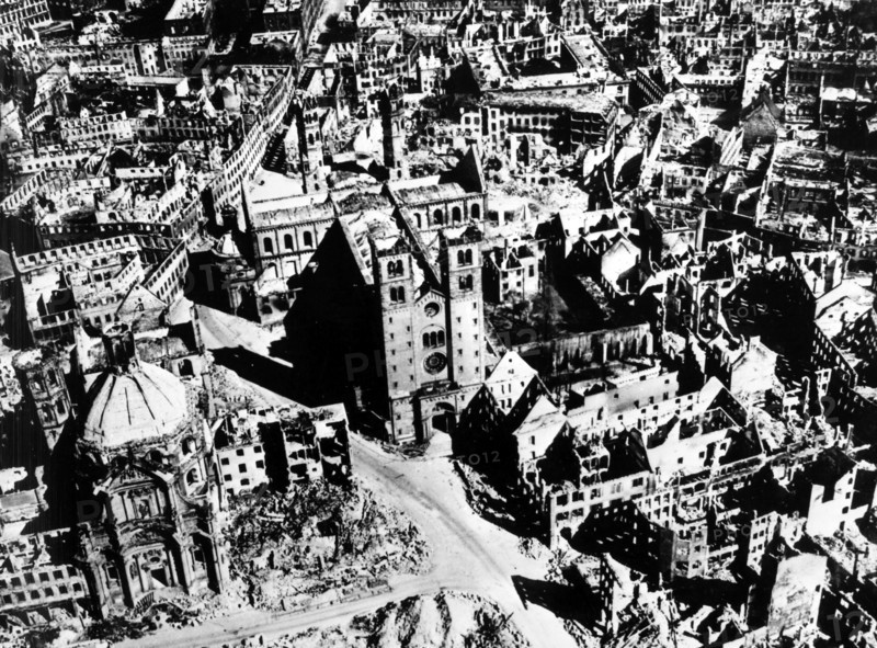 Post-war era - Wuerzburg in ruins