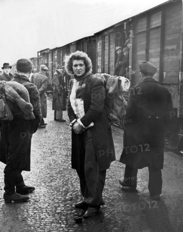 Post-war era - refugees