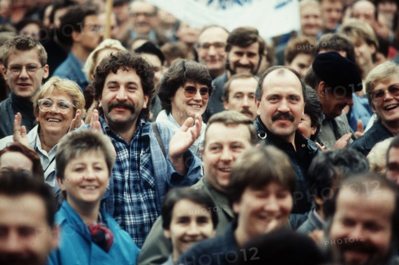 GDR - Peaceful demonstration 04 November 1989