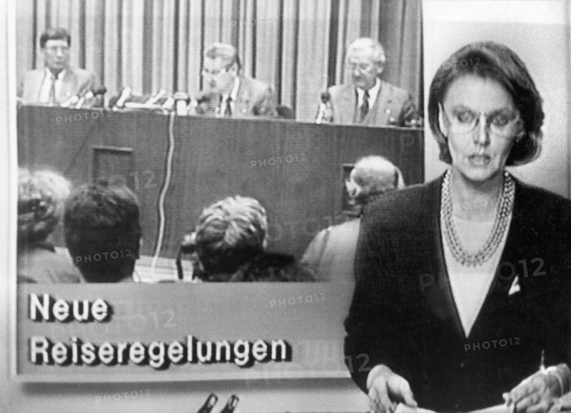 News of German Television Broadcasting on 09 November 1989