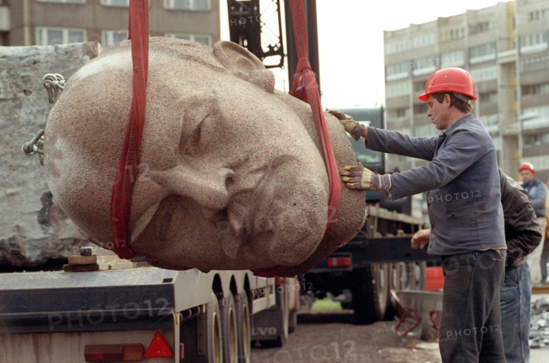 Almost no deletions on monument lists of GDR