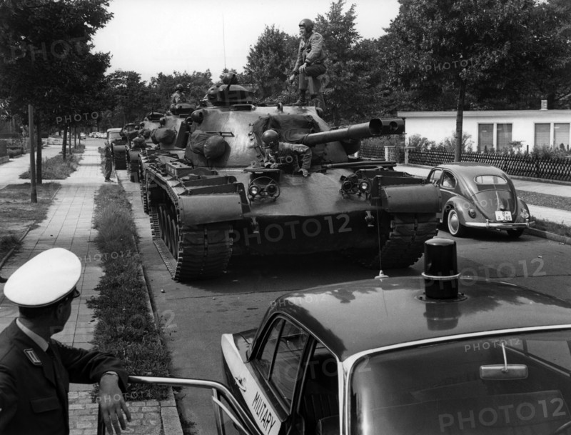 Routine exercise of US army in Berlin