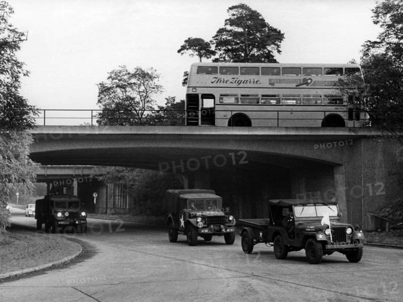 Soldiers on their way to a manoeuvre of the US army
