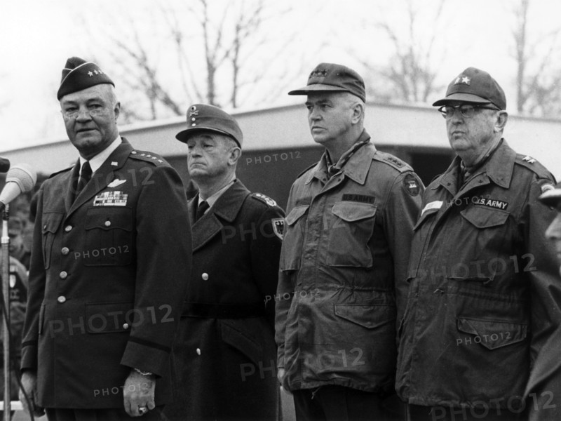 Generals welcome US soldiers in Germany for the participation in the manoeuvre REFORGER I