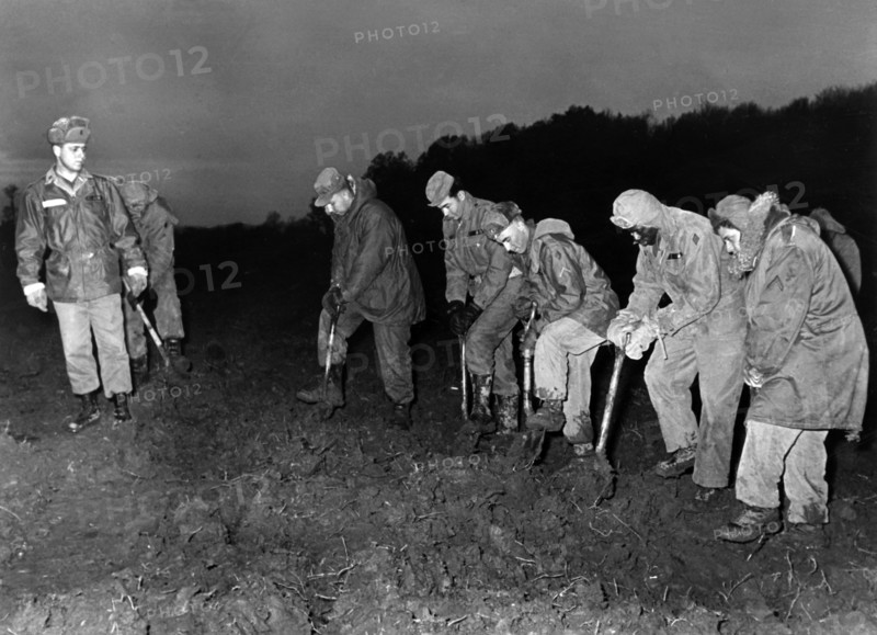 US soldiers reparing maneuver damages in Baden-Württemberg