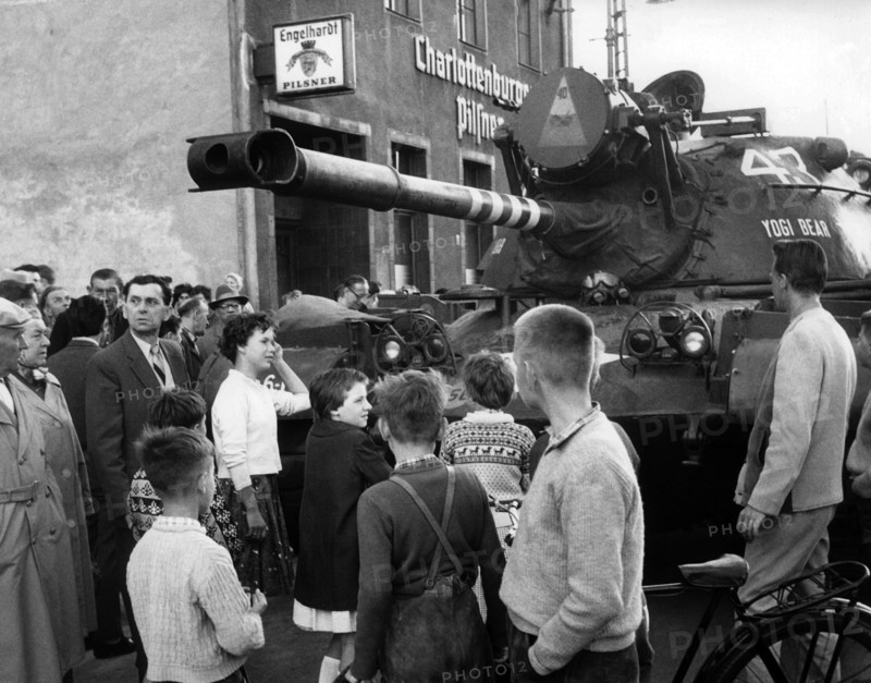 Tanks of the US Army at checkpoint Friedrichstraße in Berlin 1961