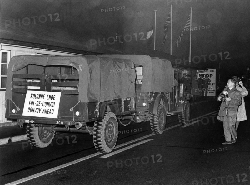 US troop transport reaches Berlin after trip through Soviet zone