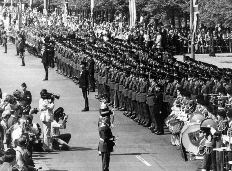 Parade on the 'Armed Forces Day' in Berlin