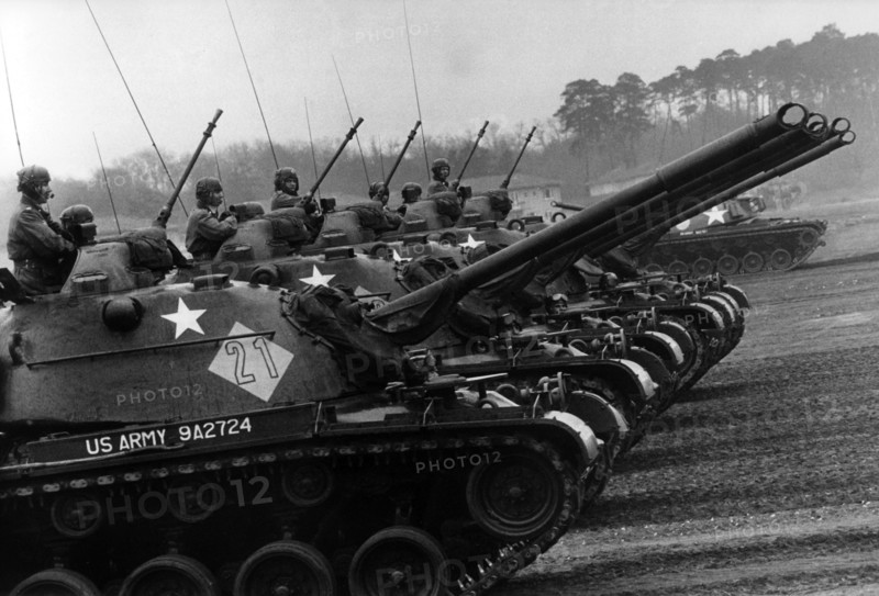 Military parade of the US Army in Hanau