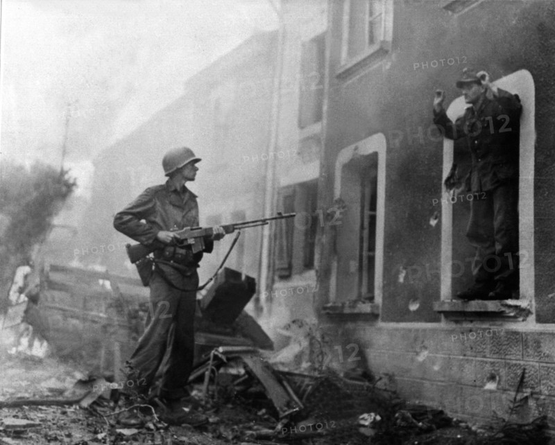 World War II - Capture of a German soldier