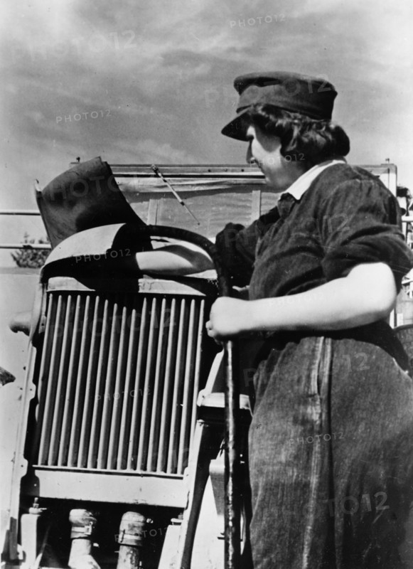 WW II - women at the front 1944