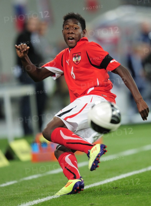 Fussball International  Testspiel:  David Alaba (Oestrreich)  am Ball