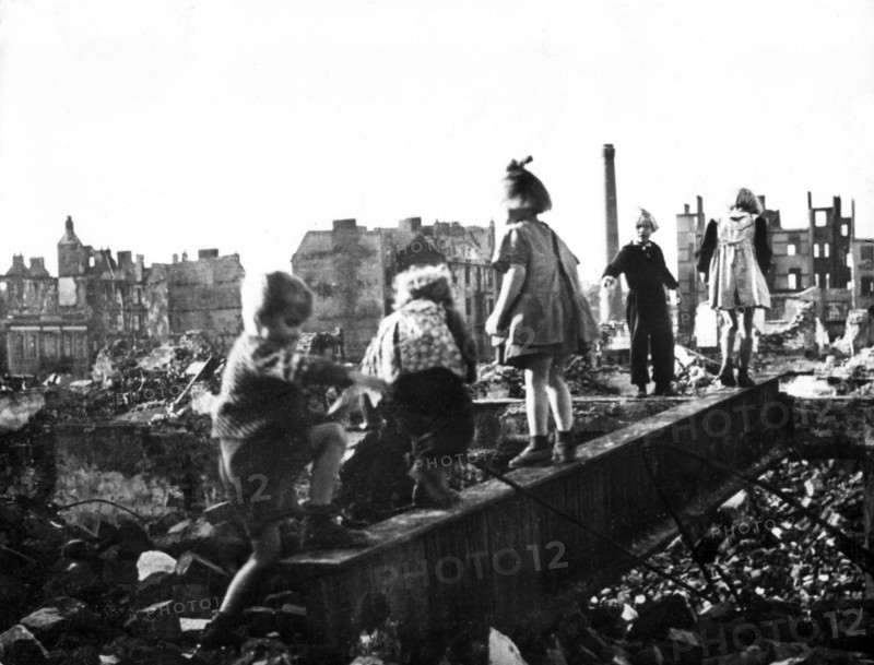 Zweiter Weltkrieg - Hamburg nach dem Feuersturm