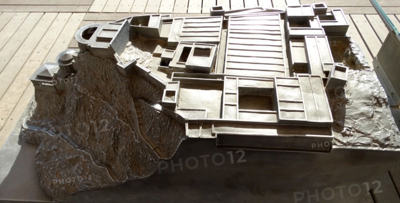 Model of Herod's Palace at Masada; an ancient fortification in the Southern District of Israel; situated on top of an isolated rock plateau on the edge of the Judean Desert; overlooking the Dead Sea. | Verwendung weltweit