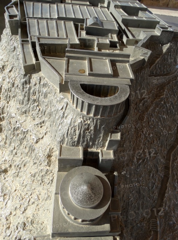 Model of Herod's Palace at Masada; an ancient fortification in the Southern District of Israel; situated on top of an isolated rock plateau on the edge of the Judean Desert; overlooking the Dead Sea. | Verwendung weltweit
