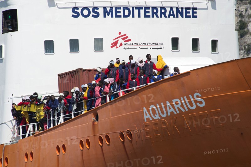 Europe, Italy, Salerno, May 26, 2017. With the arrival of the beautiful season are thousands of migrants leaving Libyan coasts to arrive in Italy.The ships of NGOs in the Mediterranean save thousands of lives.The Aquarius ship arrives in the port of Salerno with its load of about 1400 migrants. On board 170 minors and 21 pregnant women.

Credit © Danilo Balducci/Sintesi |