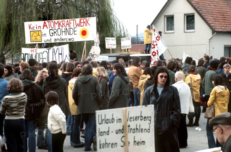 Manifestation pacifique contre le projet de construction d'une centrale nucléaire à Grohnde