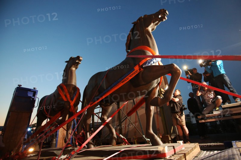 Sculptures de chevaux en bronze du IIIe Reich