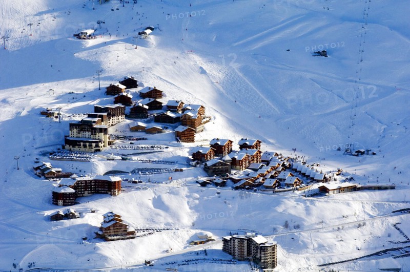 Skiort Les Ménuires, Frankreich, Alpen | ski resort of Les Ménuires, France, Alps