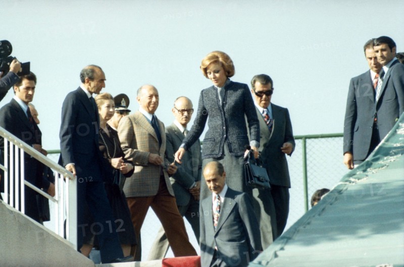 Farah Pahlavi en visite officielle