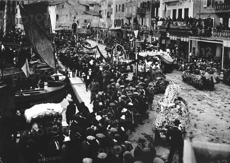 Celebration in the streets of Saint Tropez (1960)