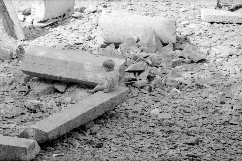 Walking in the Parisian Quarries