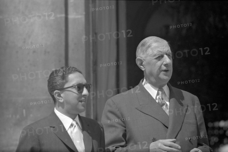 Charles de Gaulle reçoit le roi du Népal, Mahendra Bir Bikram Shah, 1960