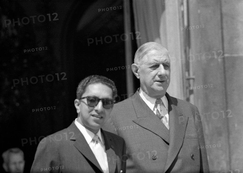 Charles de Gaulle reçoit le roi du Népal, Mahendra Bir Bikram Shah, 1960