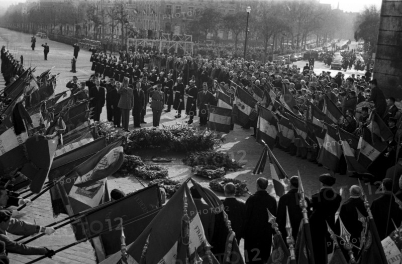 Cérémonie commémorative du 11 novembre 1960