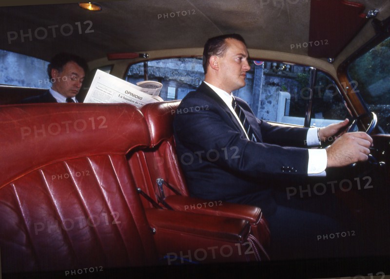 Le chauffeur à la Rolls-Royce.