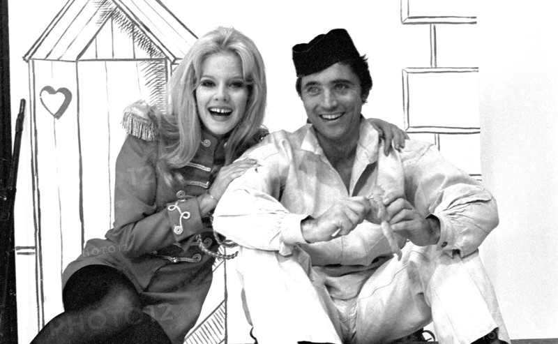 Sylvie Vartan, Sacha Distel