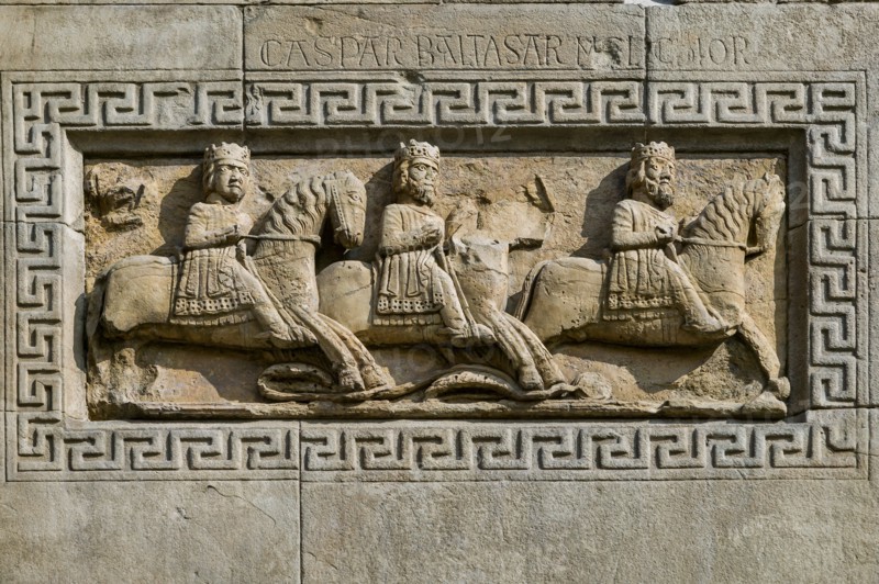 Façade de la Cathédrale de Fidenza en Italie